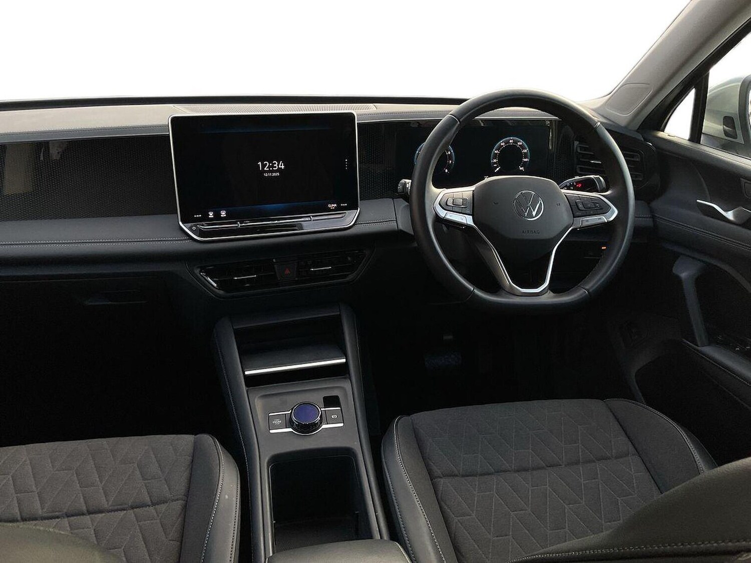 Used Volkswagen Tiguan 2024 for sale - 76555448: Photo 8