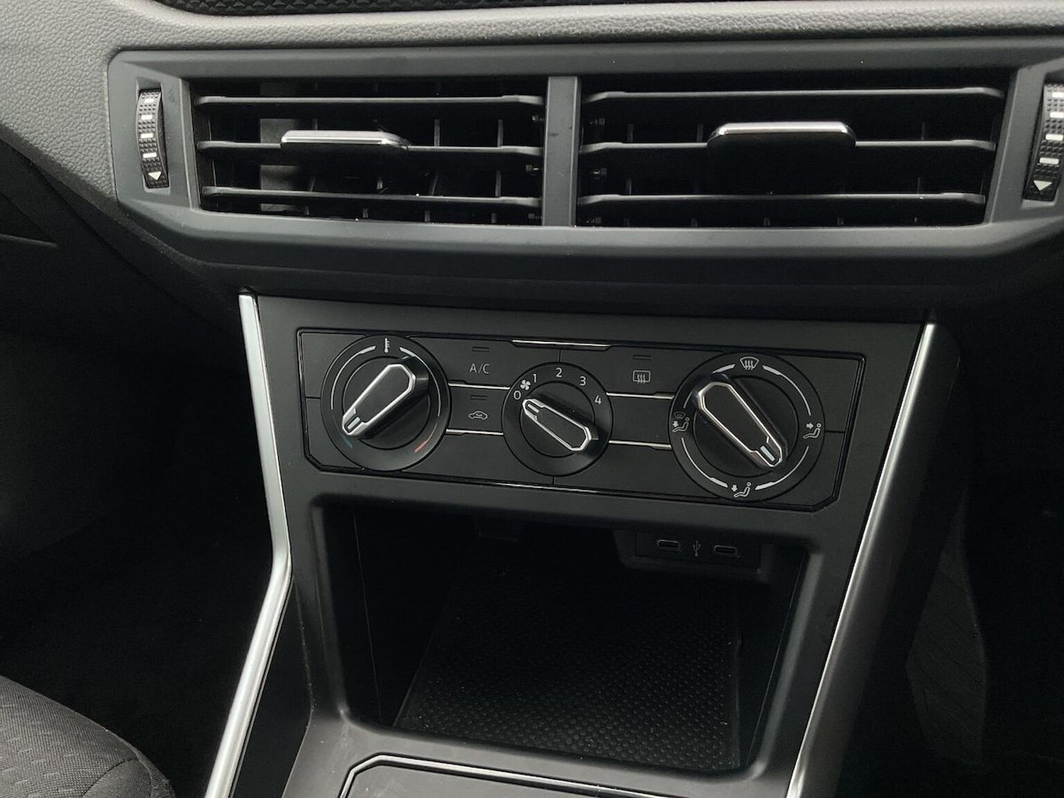 Used Volkswagen Polo 2022 for sale - 76497323: Photo 12