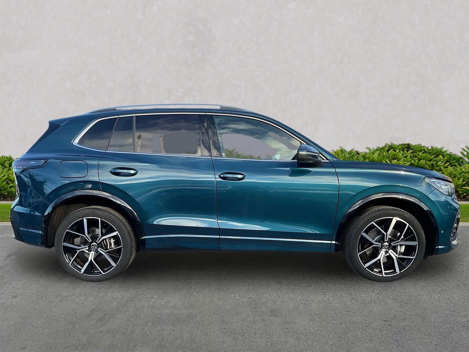 Used Volkswagen Tiguan 2025 for sale - 77676303: Photo 3