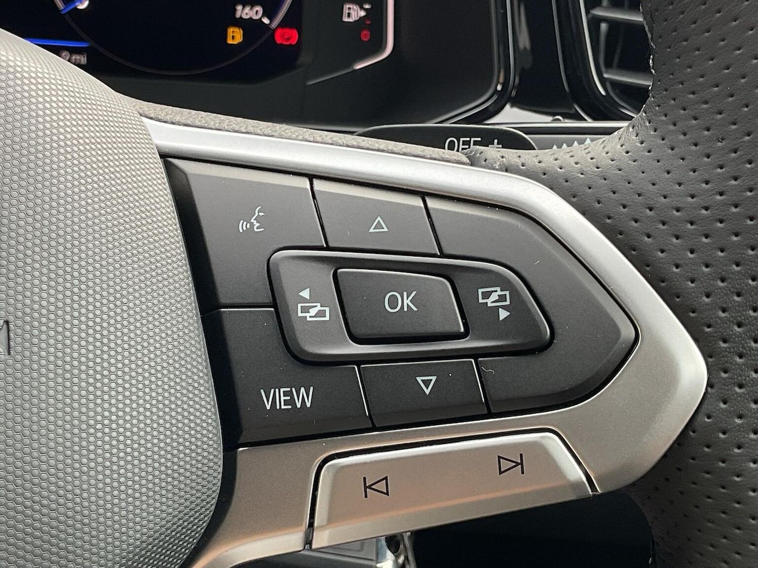 Used Volkswagen T-Roc 2025 for sale - 76249740: Photo 21