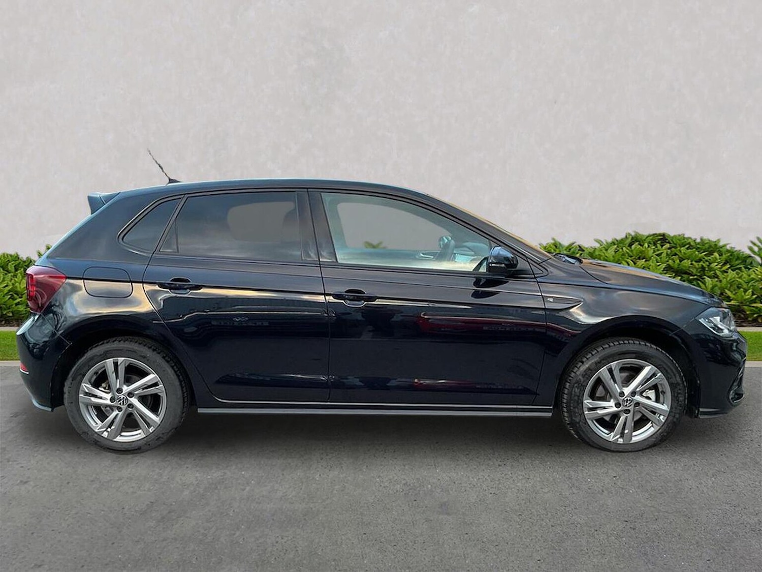 Used Volkswagen Polo 2024 for sale - 76637792: Photo 3