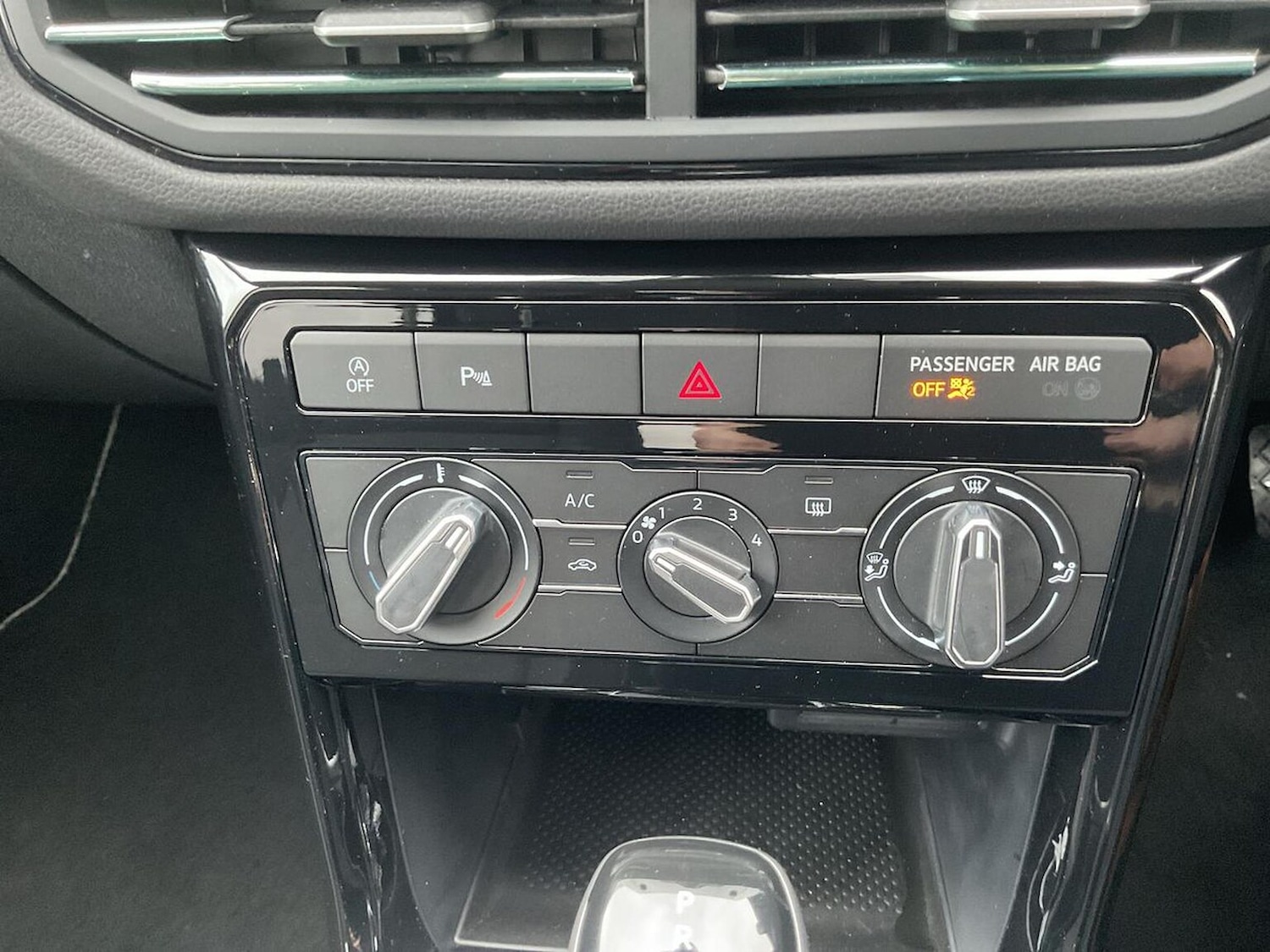 Used Volkswagen T-Cross 2025 for sale - 76591409: Photo 12