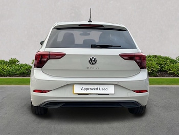 Used Volkswagen Polo 2024 for sale - 76947003: Photo