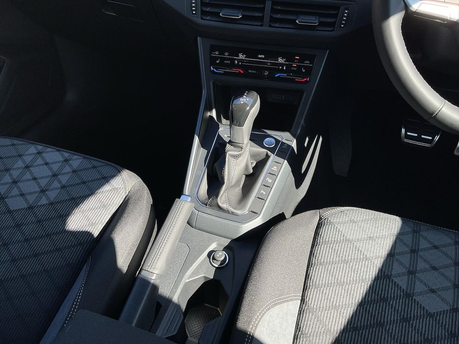 Used Volkswagen Taigo 2025 for sale - 76159544: Photo 13