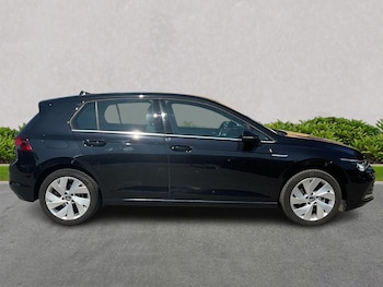 Used Volkswagen Golf 2022 for sale - 75907583: Photo