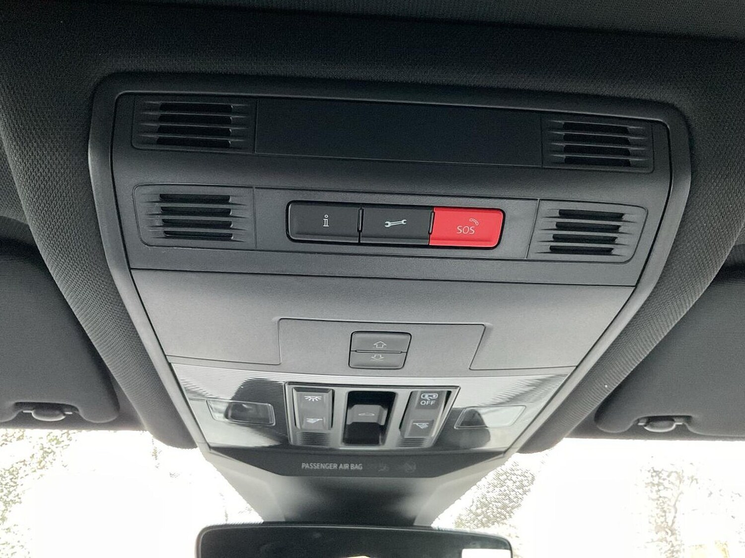 Used Volkswagen T-Roc 2025 for sale - 77528863: Photo 14