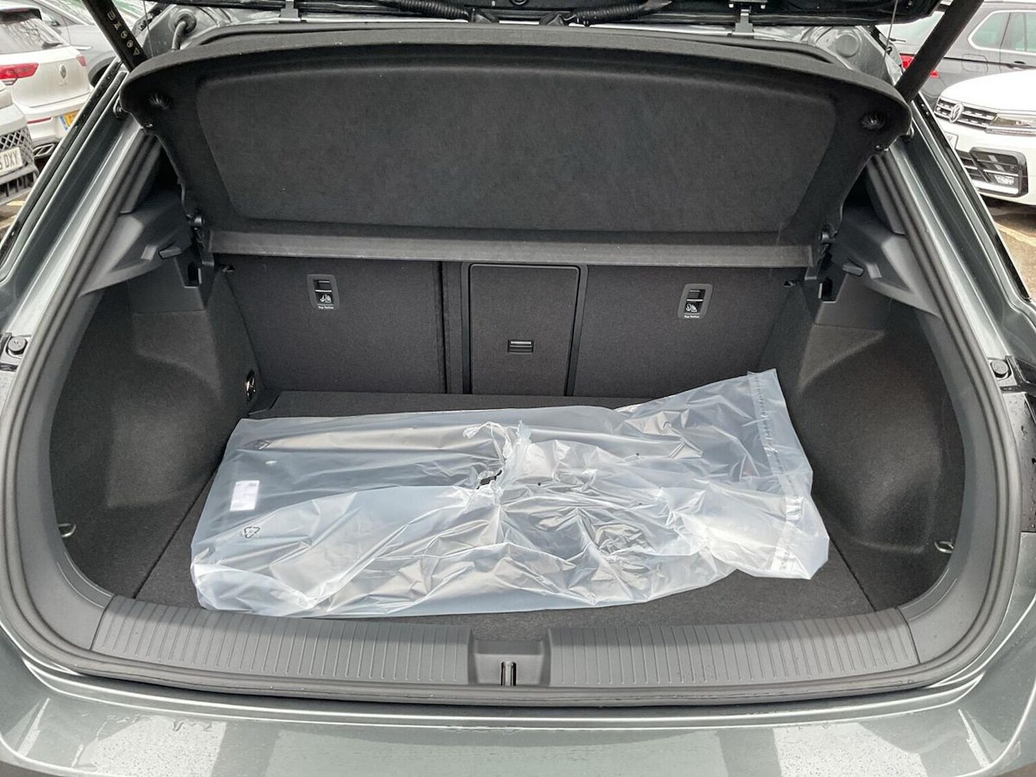 Used Volkswagen T-Roc 2025 for sale - 77528863: Photo 17