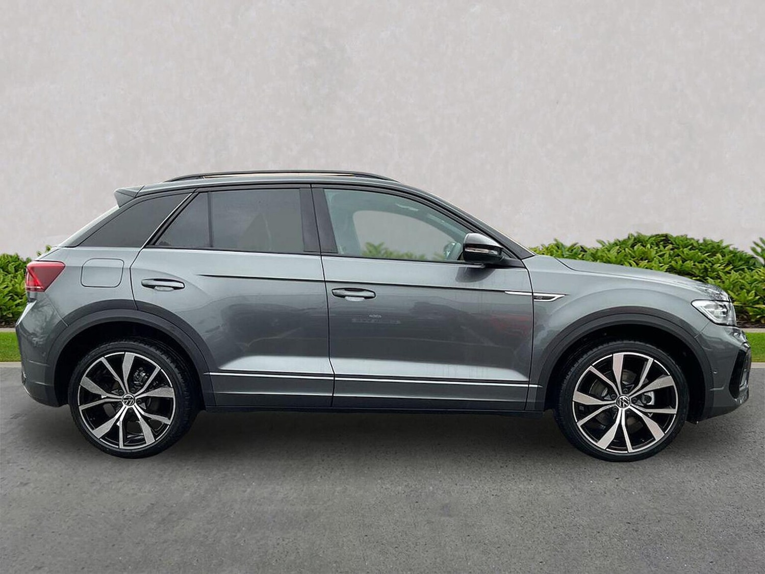 Used Volkswagen T-Roc 2025 for sale - 77528863: Photo 3