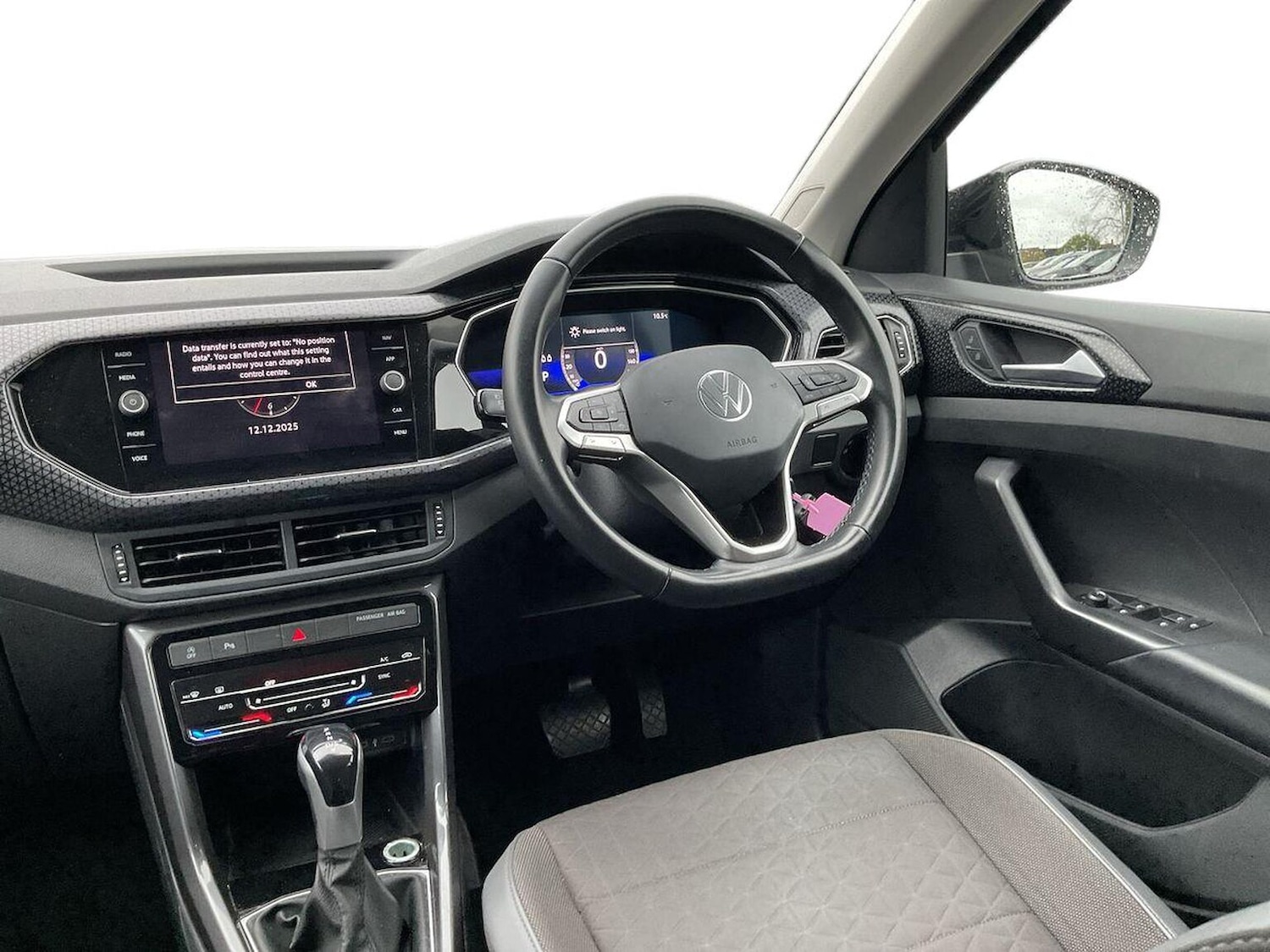 Used Volkswagen T-Cross 2022 for sale - 76924625: Photo 9