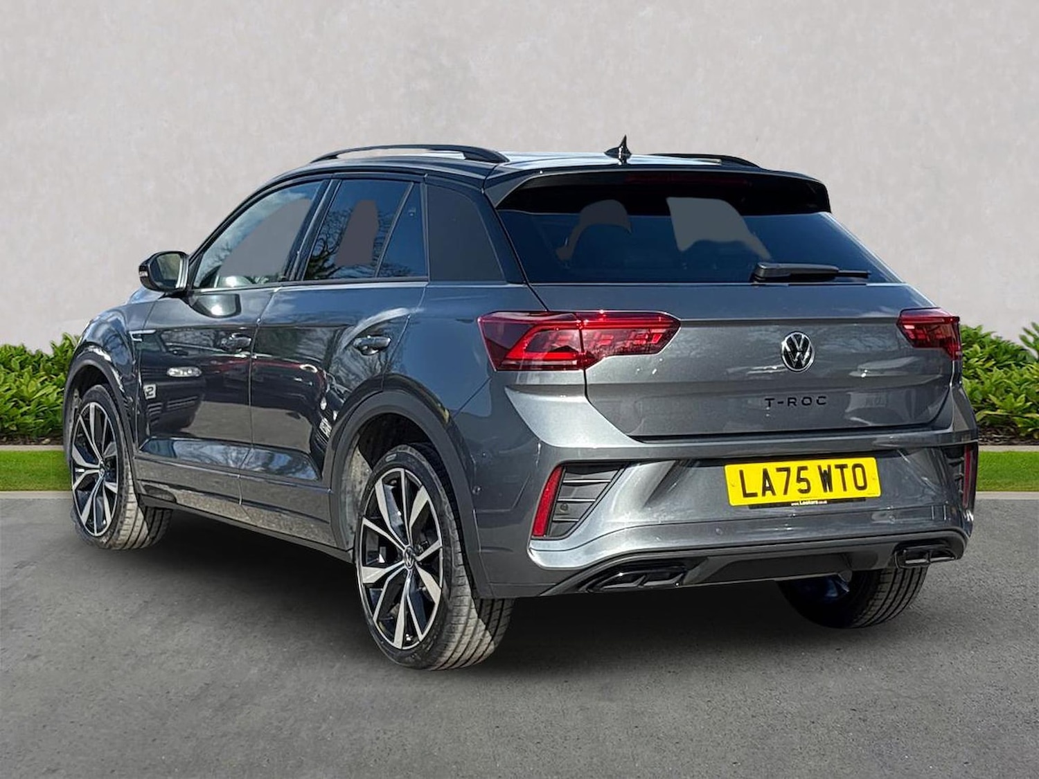 Used Volkswagen T-Roc 2026 for sale - 77896287: Photo 2