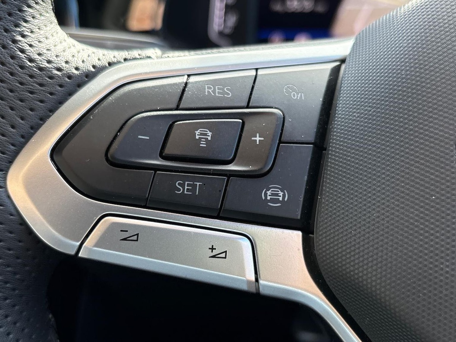 Used Volkswagen T-Roc 2026 for sale - 77896287: Photo 25