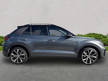 Used Volkswagen T-Roc 2026 for sale - 77896287: Photo