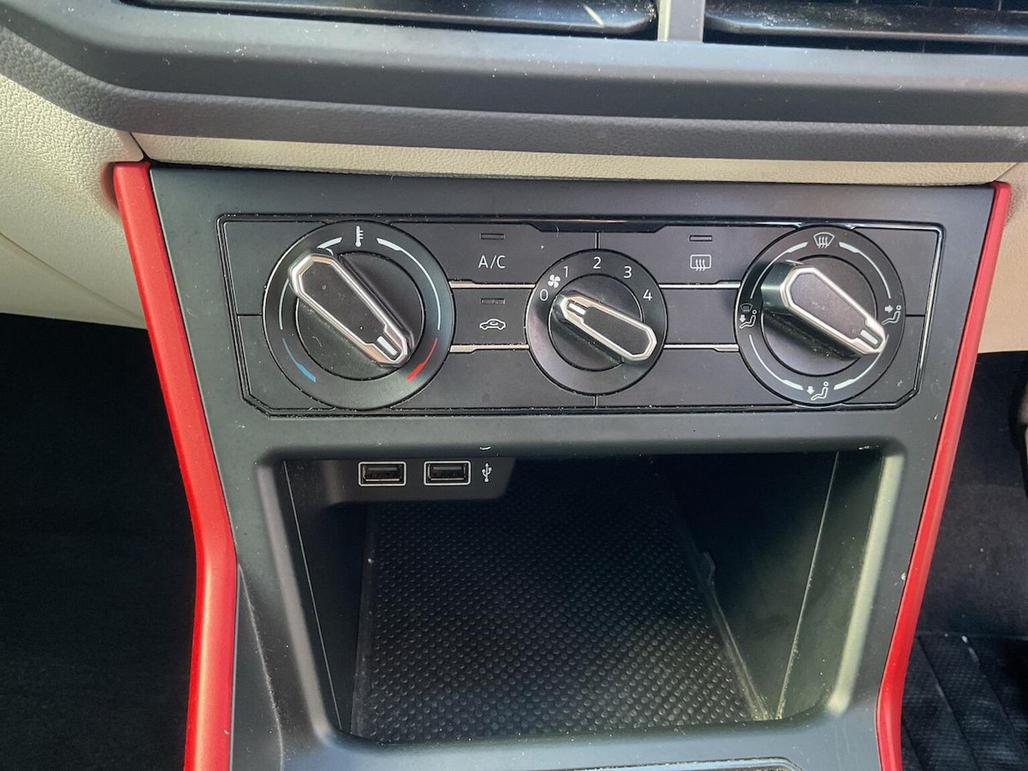 Used Volkswagen Polo 2018 for sale - 76777341: Photo 12