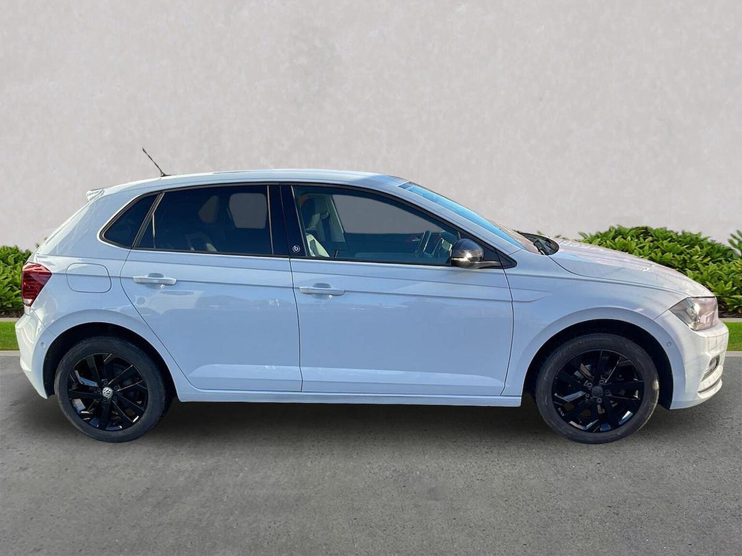 Used Volkswagen Polo 2018 for sale - 76777341: Photo 3