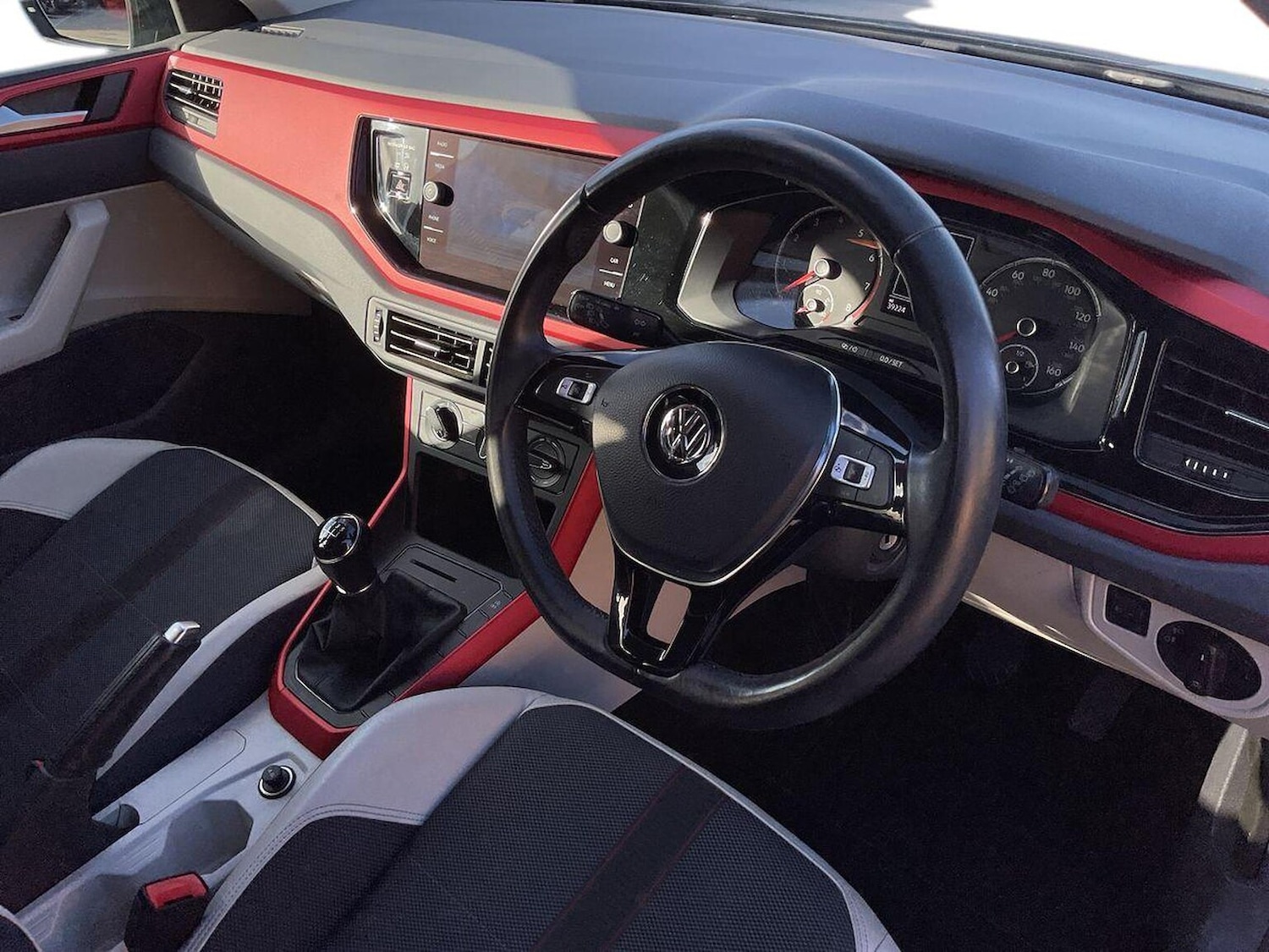 Used Volkswagen Polo 2018 for sale - 76605606: Photo 15