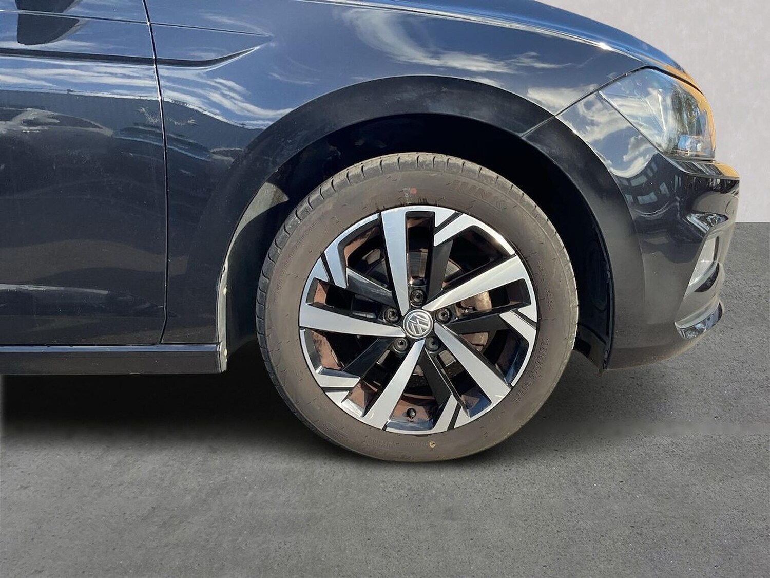 Used Volkswagen Polo 2018 for sale - 76605606: Photo 6