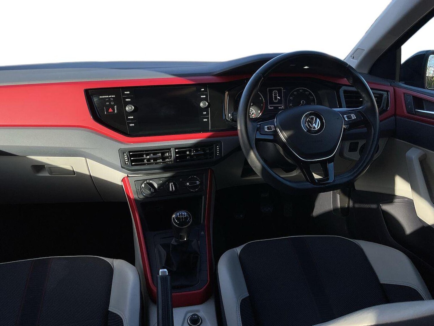 Used Volkswagen Polo 2018 for sale - 76605606: Photo 8