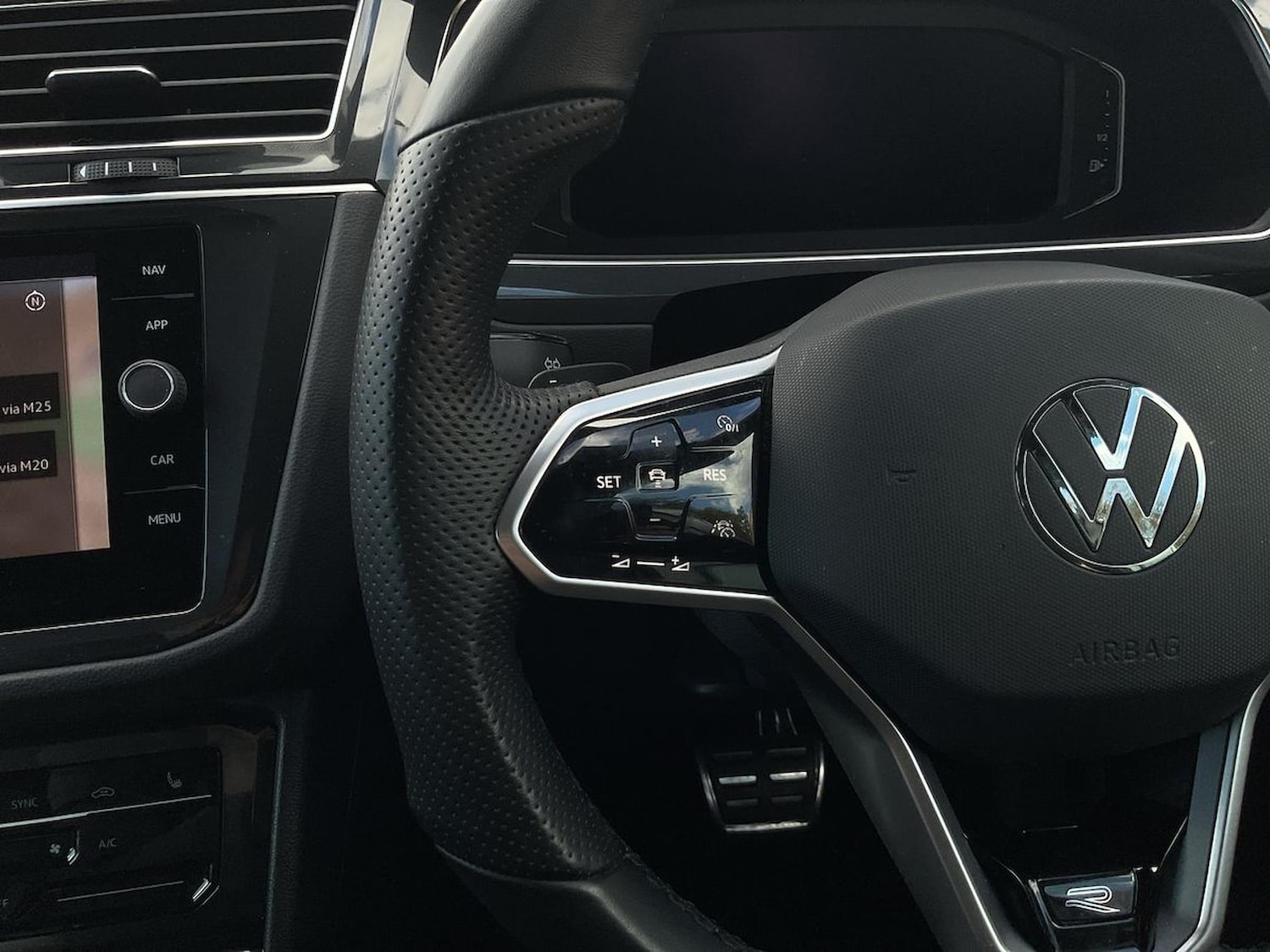 Used Volkswagen Tiguan 2022 for sale - 76347020: Photo 23