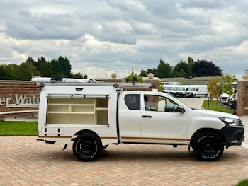 Used Toyota Hilux 2020 for sale - 75413254: Photo