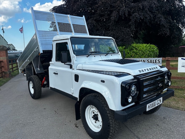 Used Land Rover Defender 2017 for sale - 74770720: Photo 1