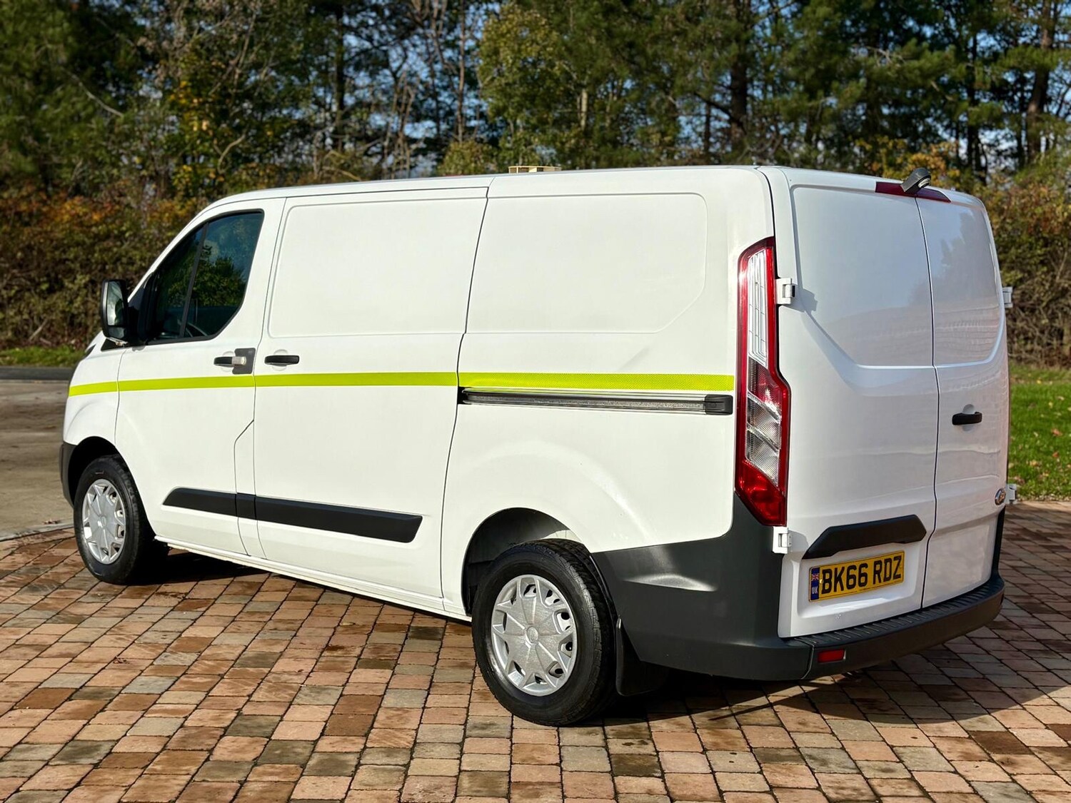 Used Ford Transit Custom 2016 for sale - 76431172: Photo 4