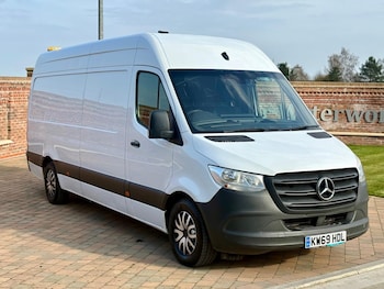 Used Mercedes-Benz Sprinter 2019 for sale - 77954118: Photo