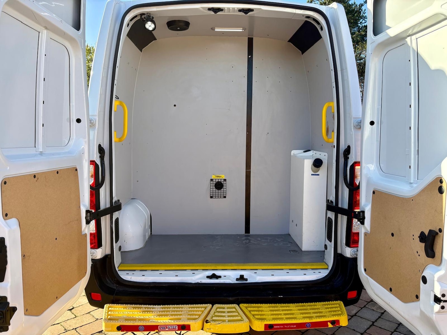 Used Vauxhall Movano 2020 for sale - 76603560: Photo 10