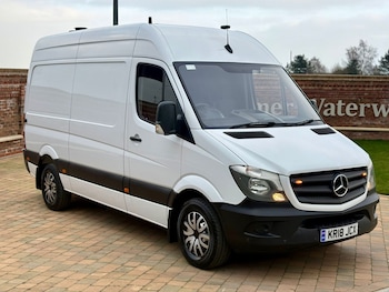 Used Mercedes-Benz Sprinter 2018 for sale - 77965326: Photo