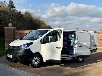 Used Vauxhall Vivaro 2017 for sale - 77844857: Photo