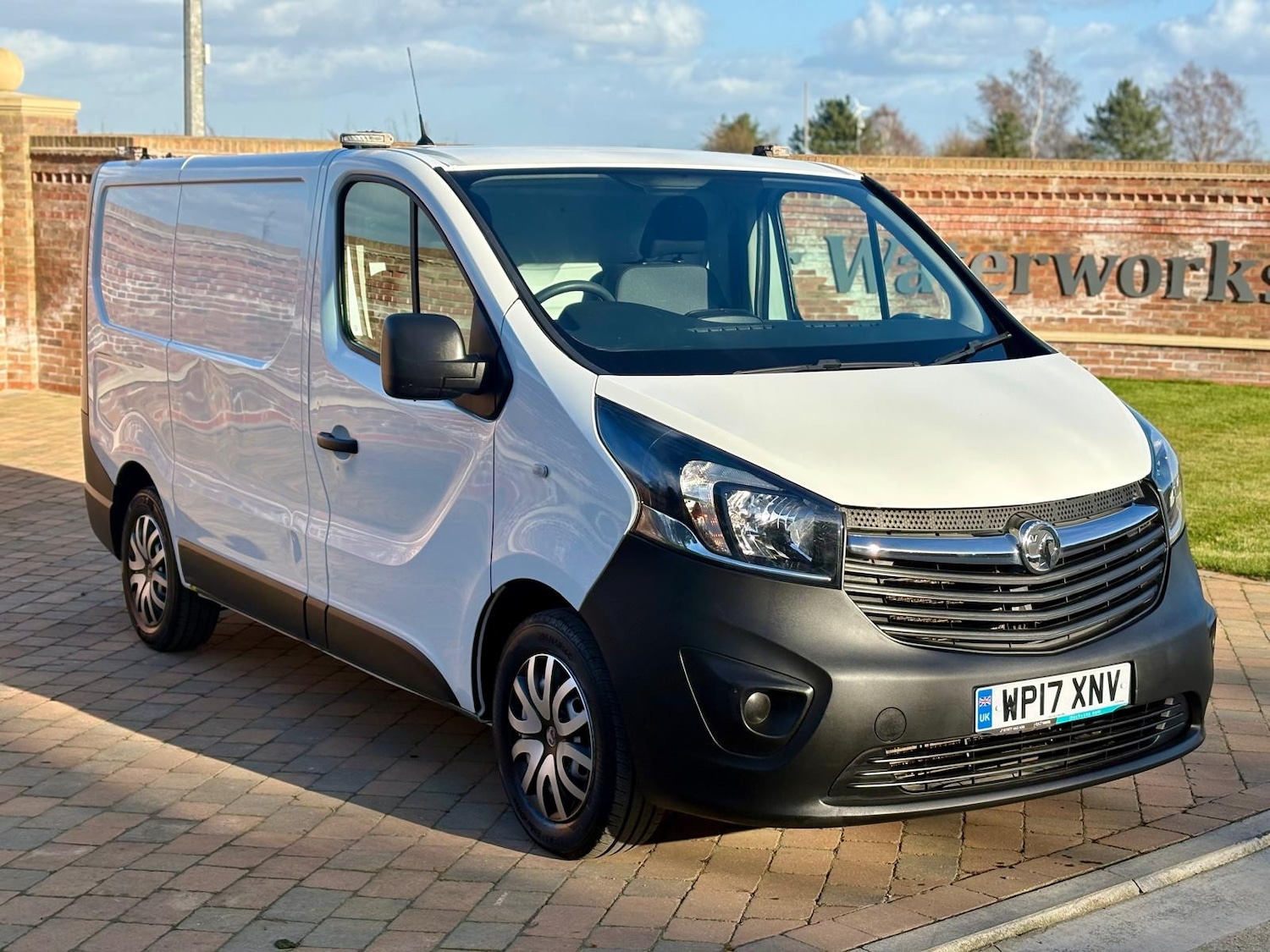 Used Vauxhall Vivaro 2017 for sale - 77844857: Photo 3