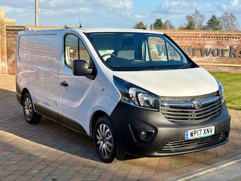Used Vauxhall Vivaro 2017 for sale - 77844857: Photo
