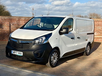 Used Vauxhall Vivaro 2017 for sale - 77844857: Photo