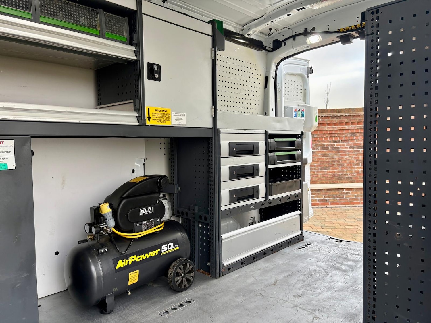 Used Ford Transit 2018 for sale - 77116374: Photo 10