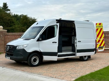 Used Mercedes-Benz Sprinter 2020 for sale - 75368337: Photo