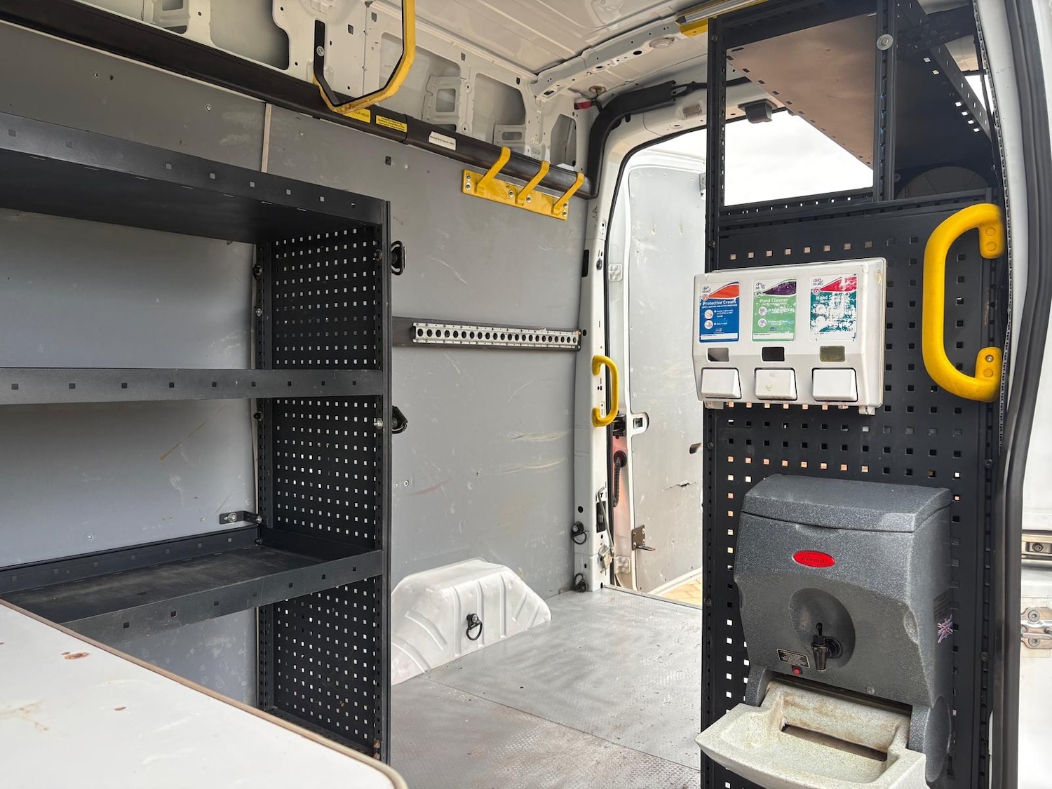 Used Ford Transit 2018 for sale - 76384303: Photo 10