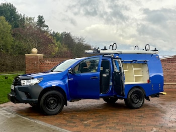 Used Toyota Hilux 2019 for sale - 76694687: Photo