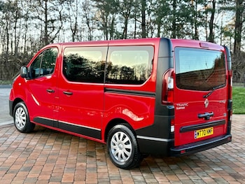 Used Renault Trafic 2020 for sale - 76796612: Photo