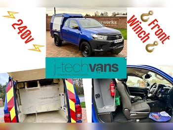 Used Toyota Hilux 2018 for sale - 76555375: Photo