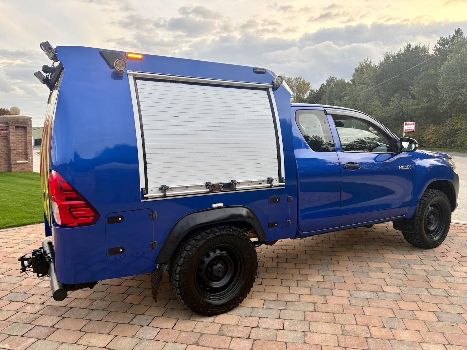 Used Toyota Hilux 2018 for sale - 76343925: Photo 6