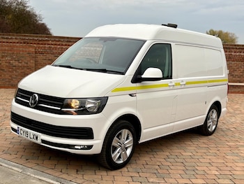 Used Volkswagen Transporter 2019 for sale - 76527299: Photo