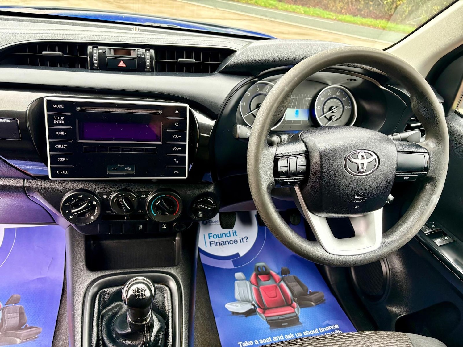 Used Toyota Hilux 2018 for sale - 76555364: Photo 13