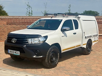 Used Toyota Hilux 2018 for sale - 78973801: Photo