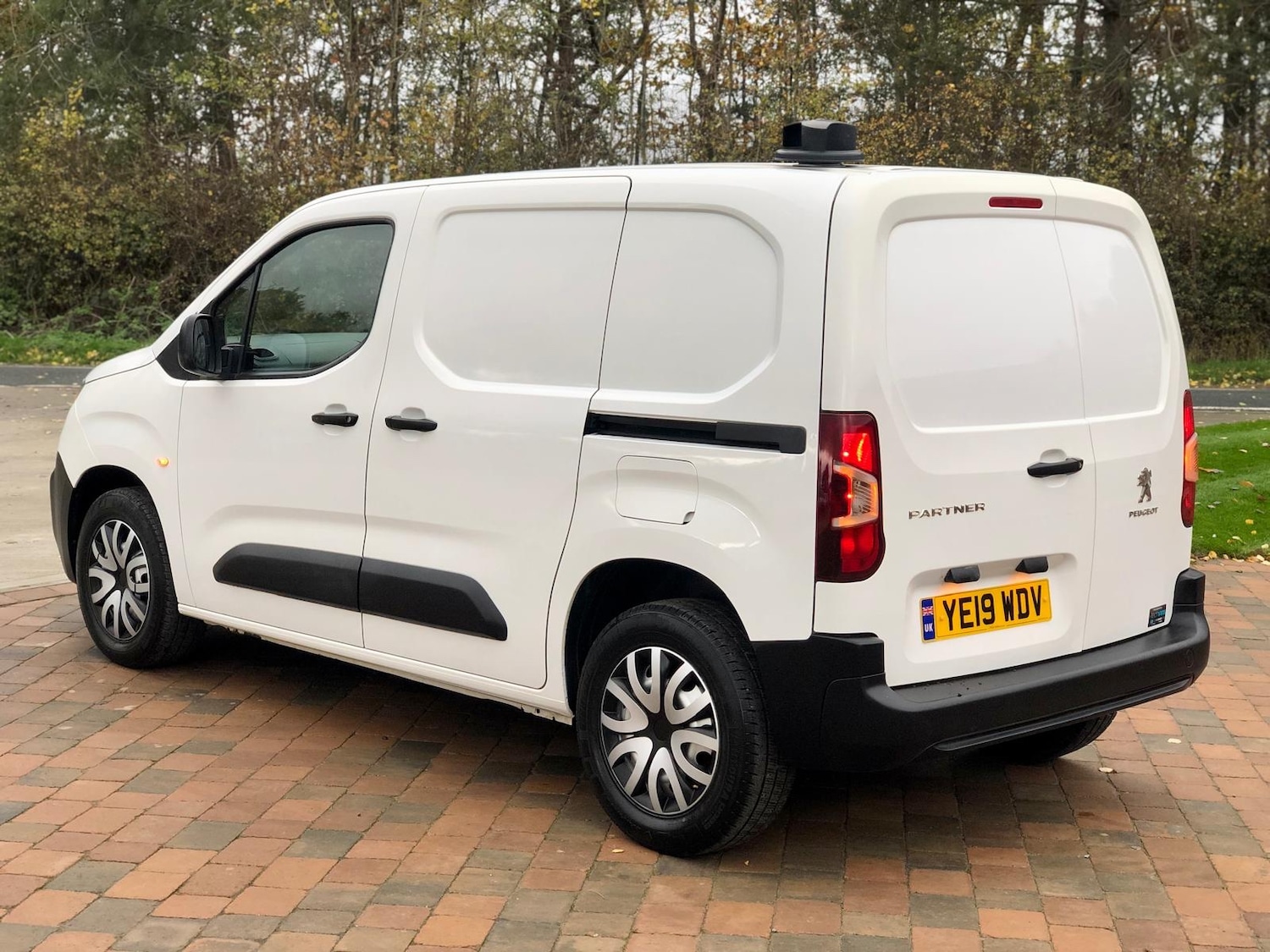 Used Peugeot Partner 2019 for sale - 77118102: Photo 4