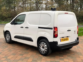 Used Peugeot Partner 2019 for sale - 77118102: Photo