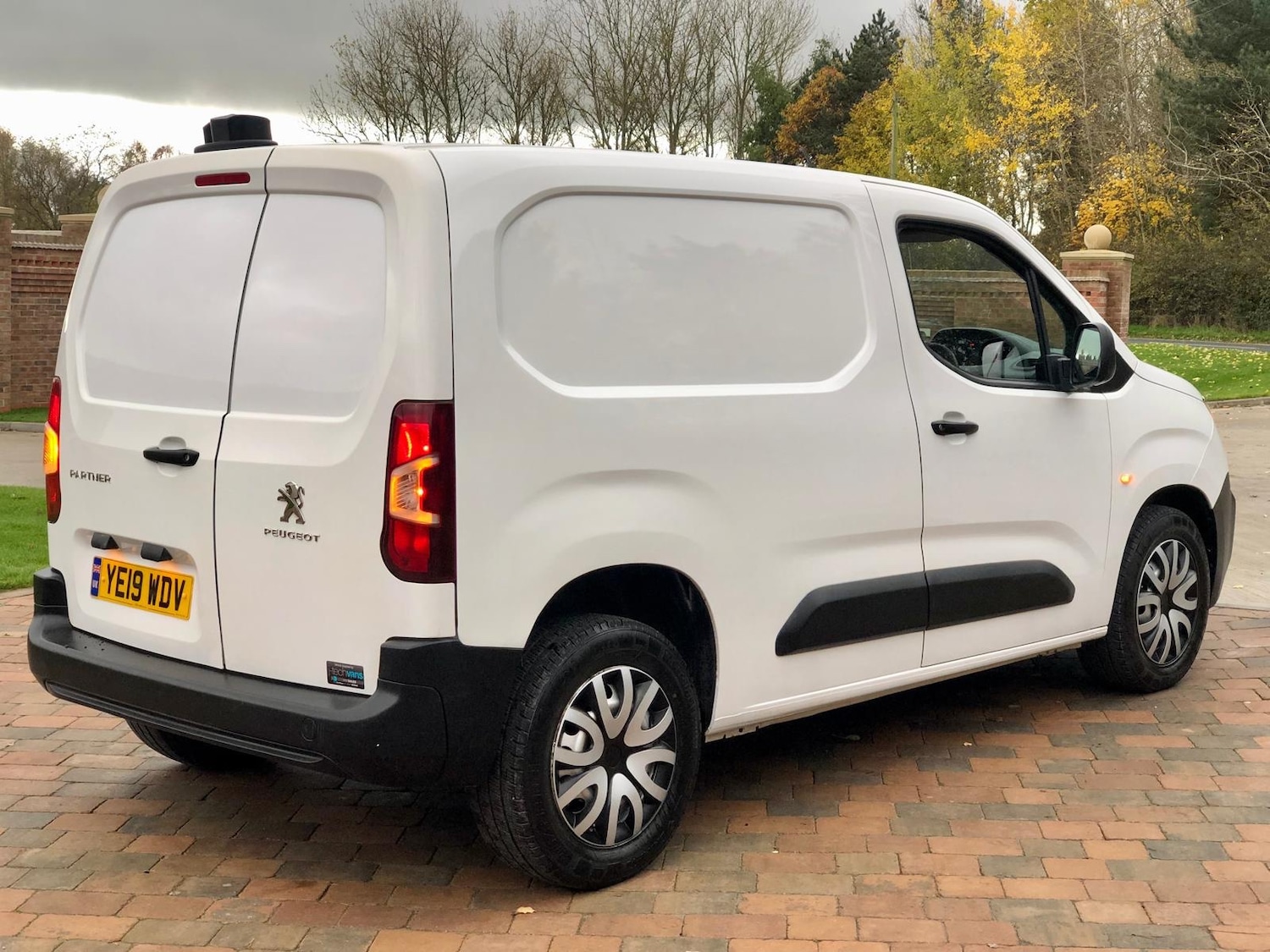 Used Peugeot Partner 2019 for sale - 77118102: Photo 5