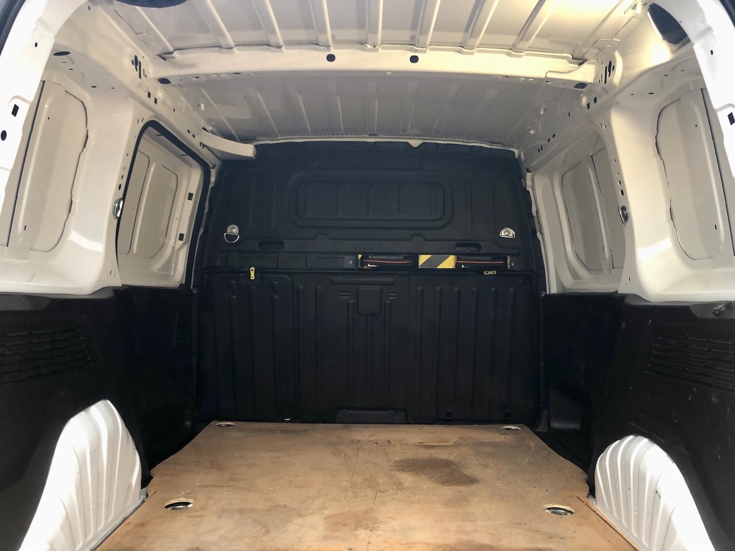 Used Peugeot Partner 2019 for sale - 77118102: Photo 9