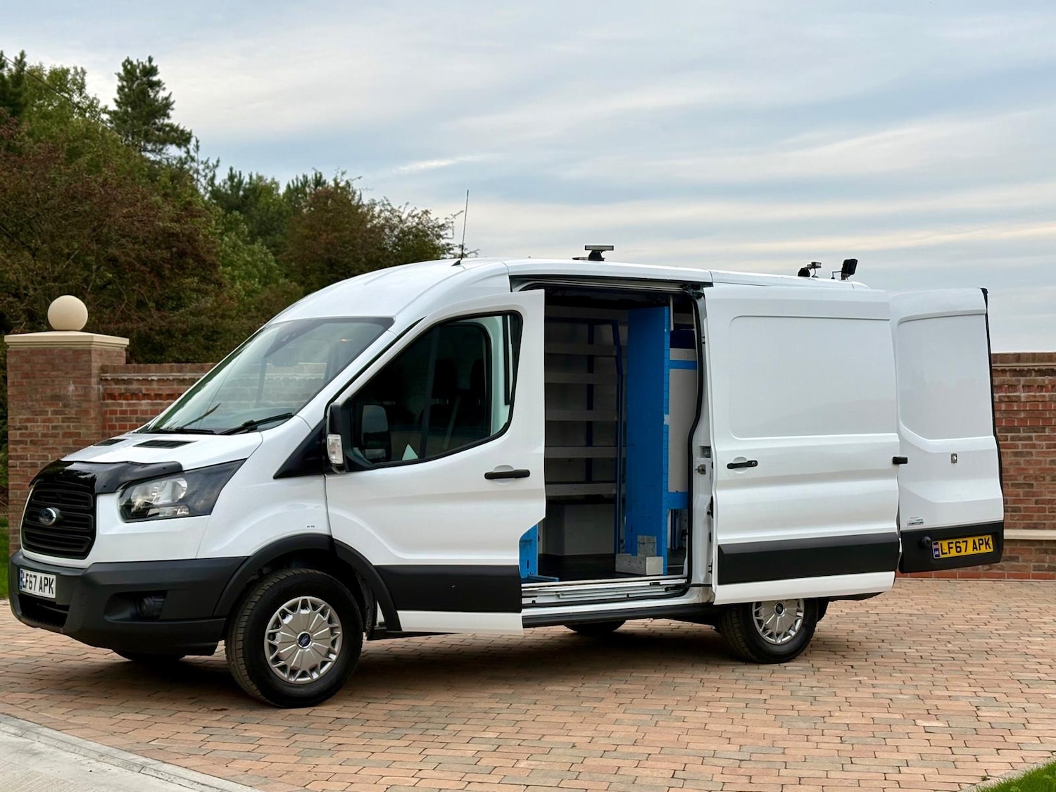 Used Ford Transit 2017 for sale - 76384290: Photo 2