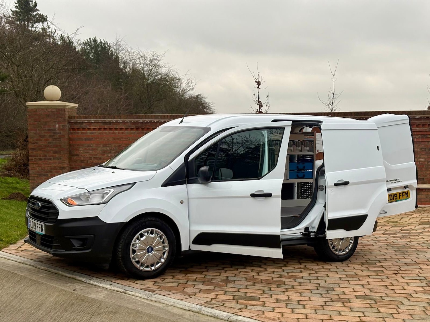 Used Ford Transit Connect 2019 for sale - 77319932: Photo 2