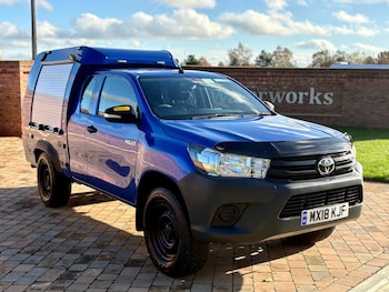 Used Toyota Hilux 2018 for sale - 76555353: Photo