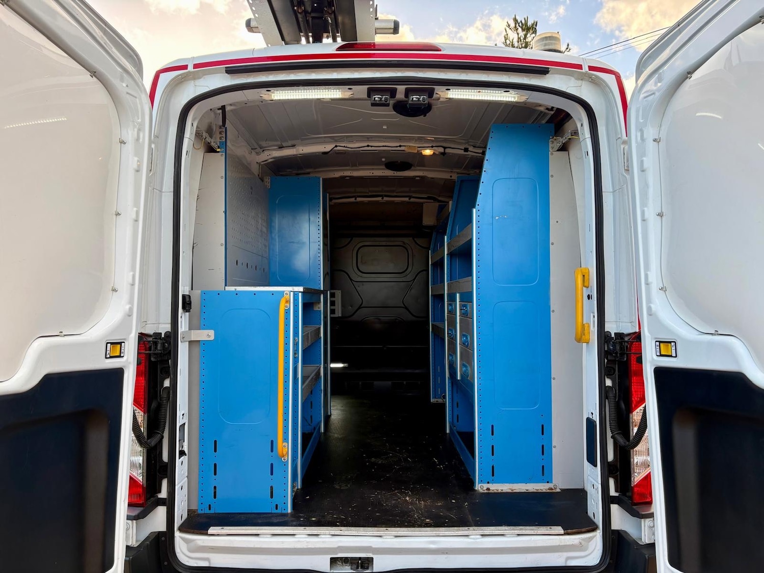 Used Ford Transit 2017 for sale - 76431170: Photo 6